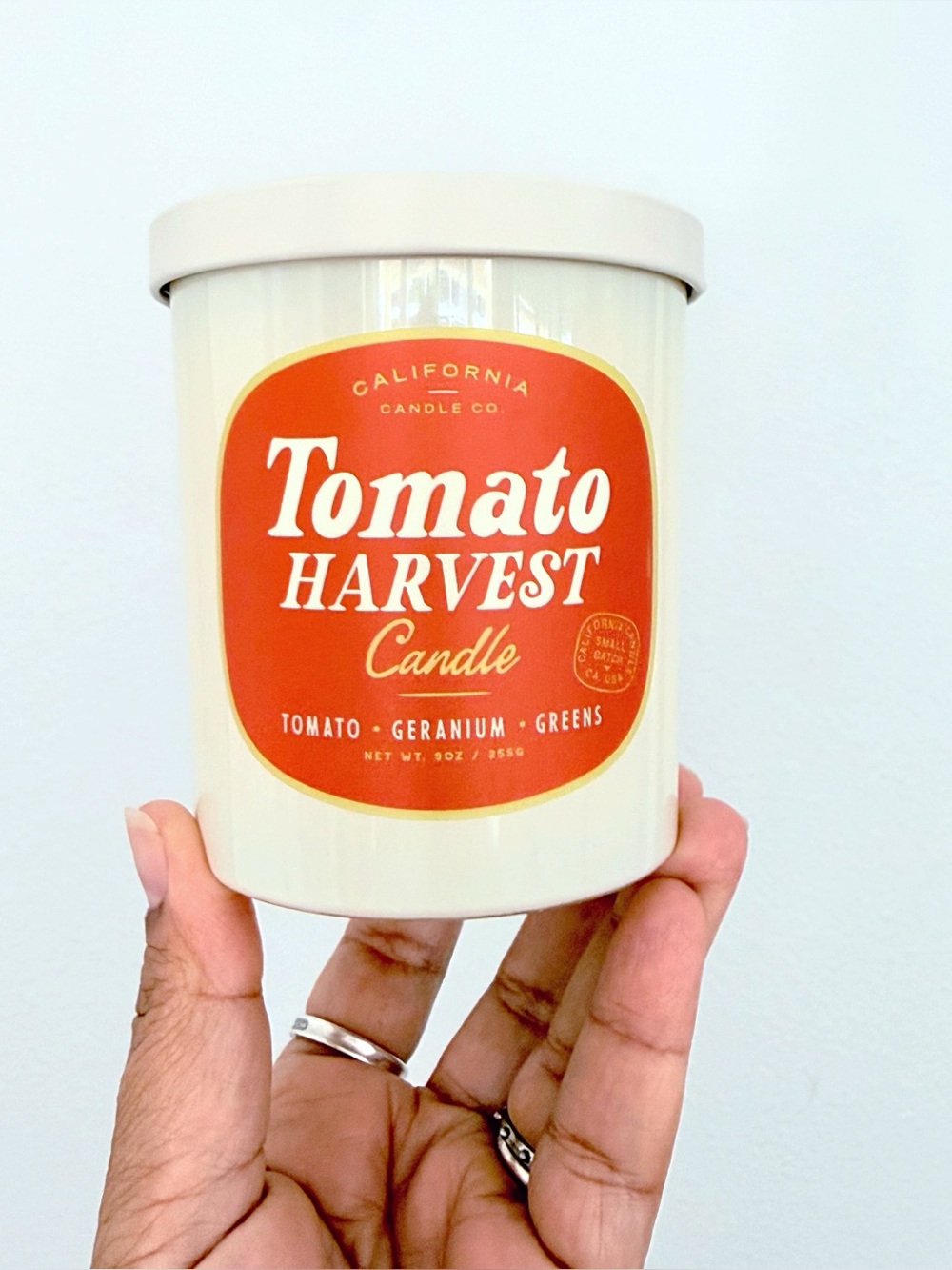 Leoben Company Tomato Harvest Scented Candle - Cream & Red